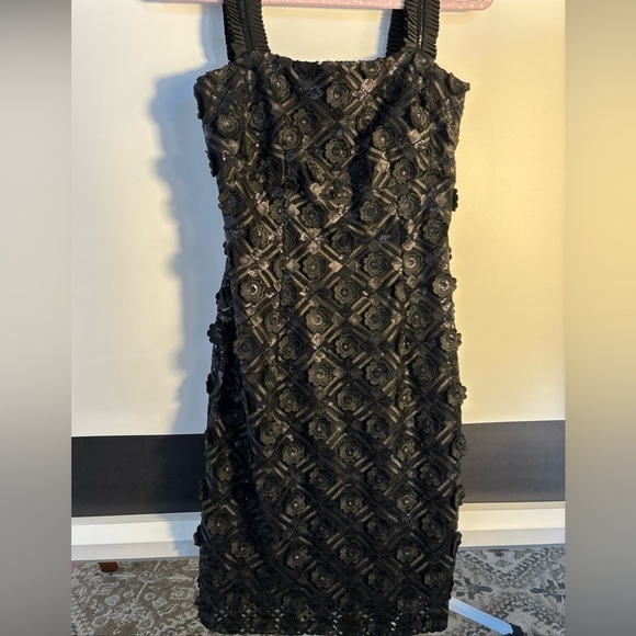 SARA CAMBELL COCKTAIL SLEEVELESS FITTED SIZE 4 LINED FLORA APPLIQUÉS  GORGEOUS - Picture 1 of 15